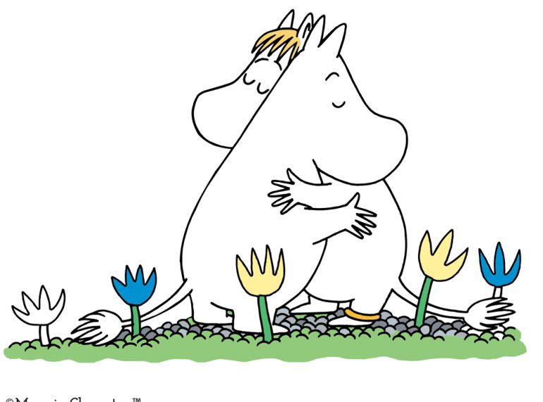 O desenho mostra um casal de Moomins (seres parecidos com hipopótamos brancos) abraçados.