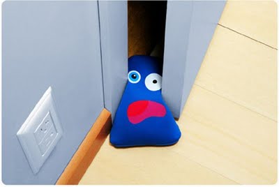 creative_door_stoppers_01