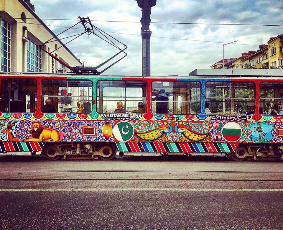 #paracegover Descrição para deficientes visuais: a imagem mostra um tram passando pela rua todo estampadinho. É uma campanha de amizade entre a Bulgária e o Paquistão. — at Church of St Petka of the Saddlers.